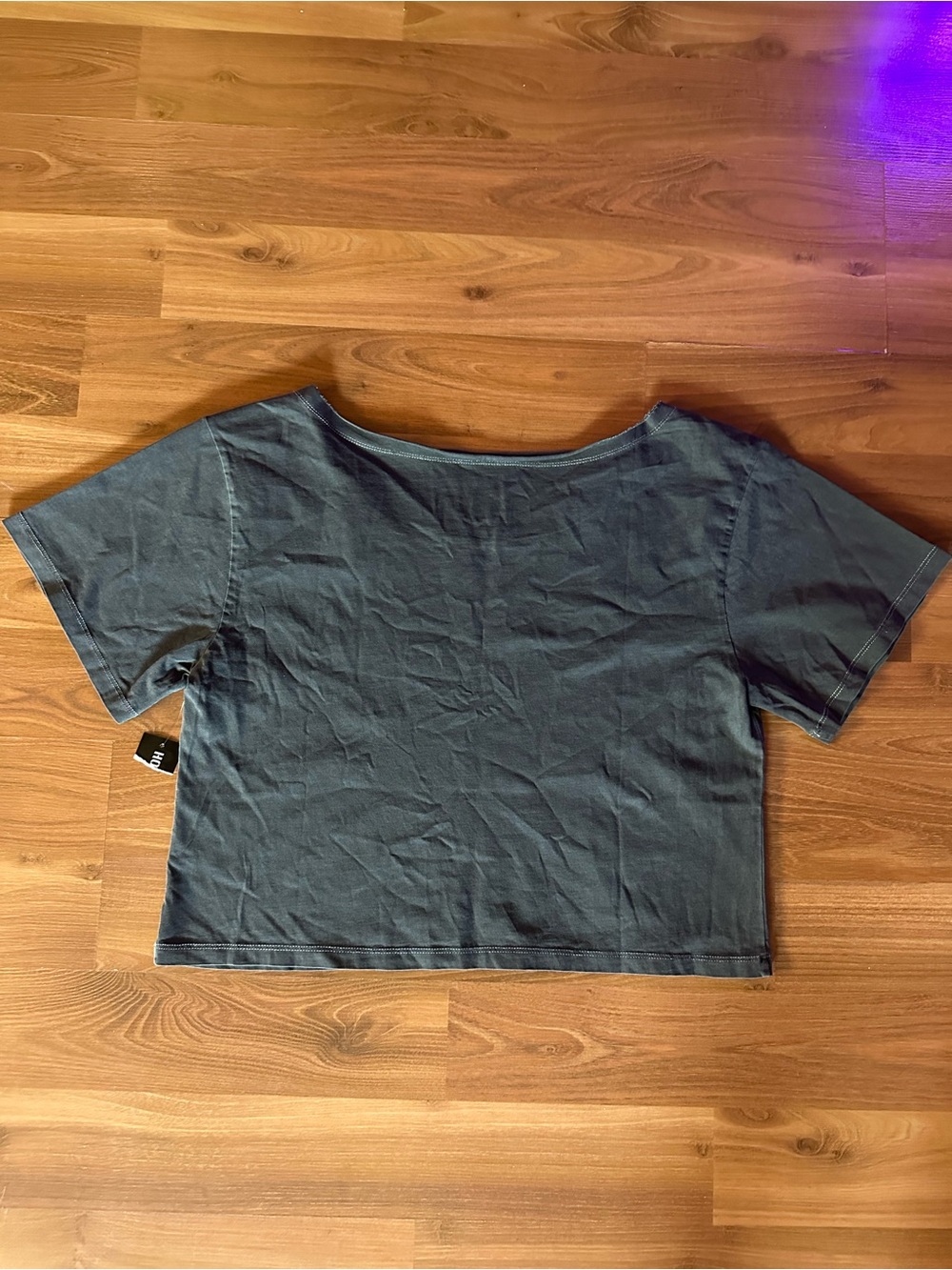 Hot Topic Black Siouxsie and the Banshees Off the Shoulder Graphic Tee - Picture 8 of 10